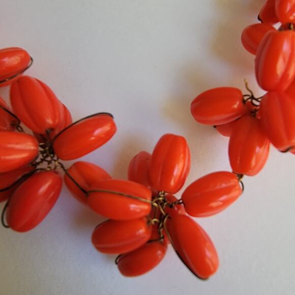 Red Flower Necklace - Vintage Beads - Signed M. West Germany - Picture 8 of 9